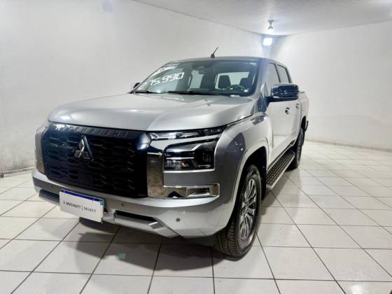 MITSUBISHI TRITON 2.4 BITURBO DIESEL CD HPE-S 4X4 AUTOMÁTICO MITSUBISHI TRITON 2.4 BITURBO DIESEL CD HPE-S 4X4 AUTOMÁTICO